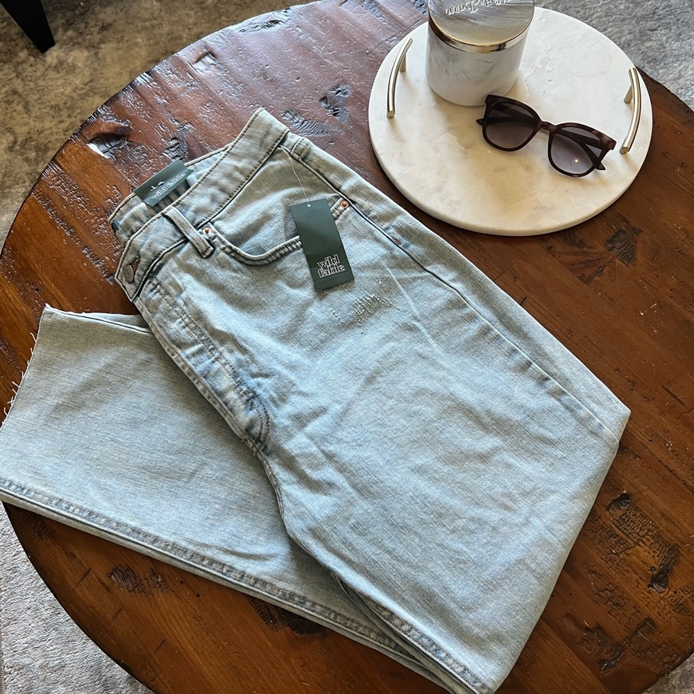 High Rise Slim Straight Light-wash Jeans